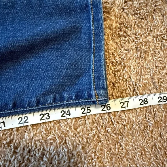JUDY Blue Relaxed Fit Denim Jeans - Picture 5 of 5